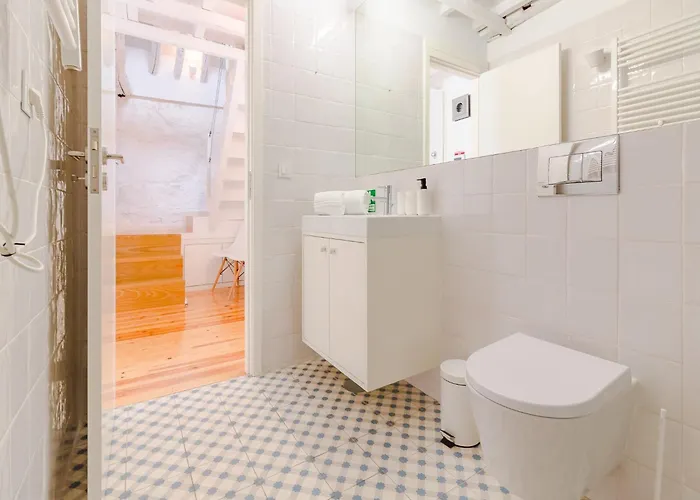 Appartement With Comfort & Convenience *