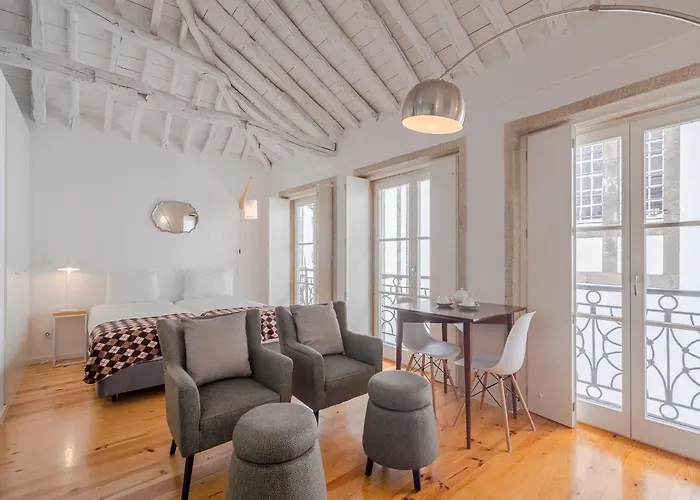 Appartement With Comfort & Convenience *